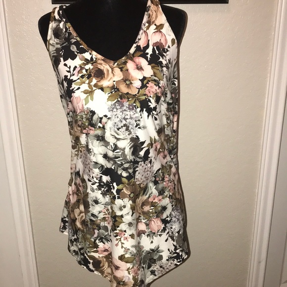 Tank top bundle deal!!! - Picture 4 of 5